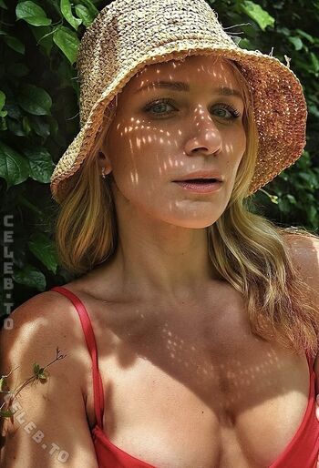 Full leaked Shantel vansanten  page private onlyfans photo