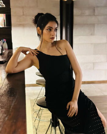 Full leaked Sharlina private onlyfans photo