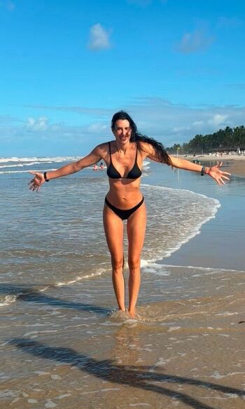 Sheilla Castro