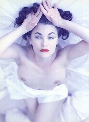 Sherilyn Fenn