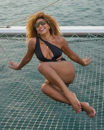 Full leaked Sheron menezes private onlyfans photo