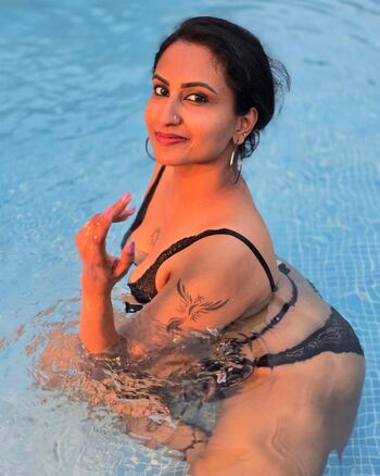 Full leaked Shinu shyam private onlyfans photo