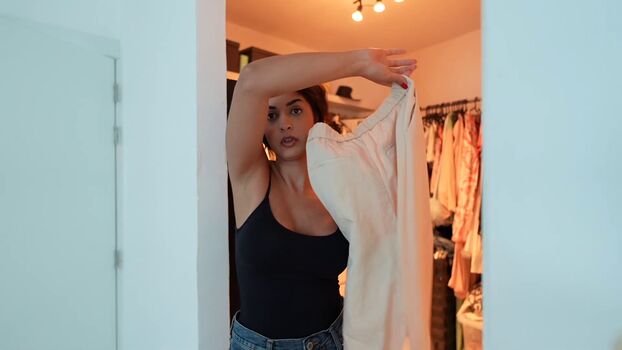 Full leaked Shirin azami page private onlyfans photo