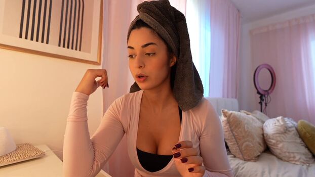 Full leaked Shirin azami page private onlyfans photo