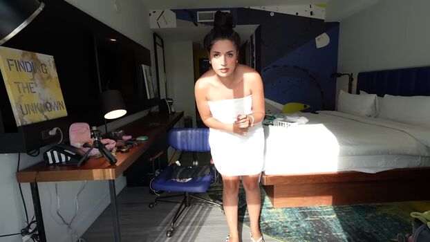 Full leaked Shirin azami page private onlyfans photo