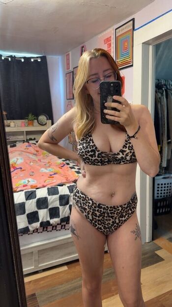 Full leaked Shmomo private onlyfans photo