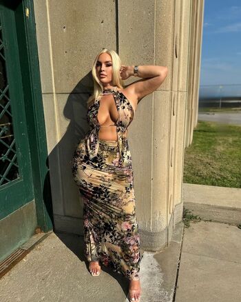 Full leaked Shoppingbagsara private onlyfans photo