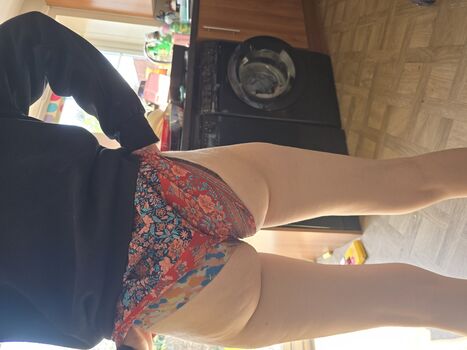 Full leaked Show your girlfriend page private onlyfans photo