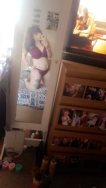 Full leaked Show your girlfriend page private onlyfans photo