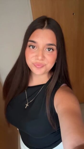 Full leaked Show your girlfriend page private onlyfans photo
