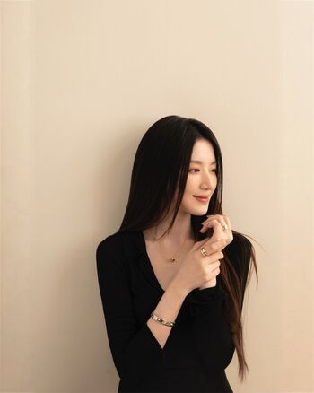 Full leaked Shuhua page private onlyfans photo