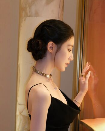 Full leaked Shuhua private onlyfans photo