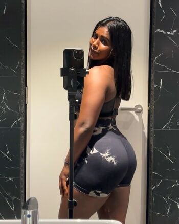 Full leaked Shuly nadar page private onlyfans photo