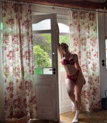 Full leaked Shutupmelissa  page private onlyfans photo