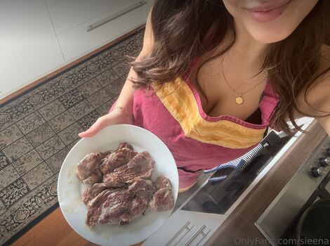 Full leaked Siennamariia private onlyfans photo