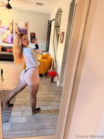 Full leaked Sinatra monroe  page private onlyfans photo
