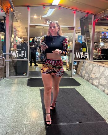 Full leaked Sinawynne private onlyfans photo