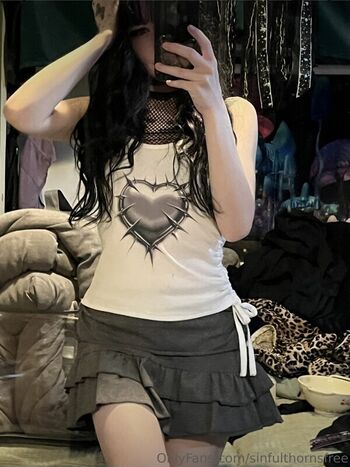 Full leaked Sinfulthorns private onlyfans photo