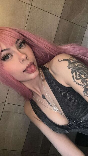 Full leaked Skinnyghostiee private onlyfans photo