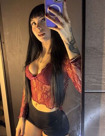 Full leaked Skinnyghostiee private onlyfans photo