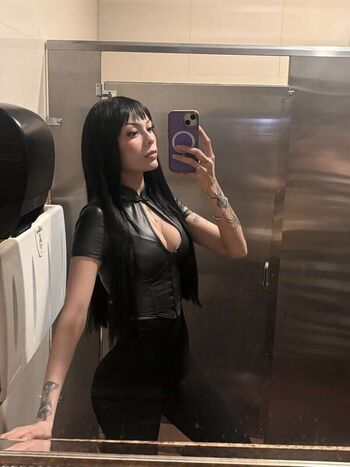 Full leaked Skinnyghostiee private onlyfans photo