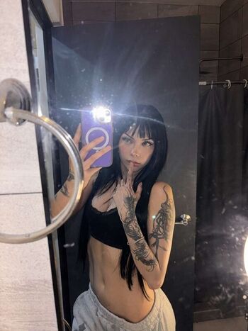 Full leaked Skinnyghostiee private onlyfans photo