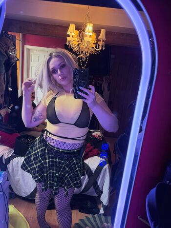 Full leaked Skye sweetnam private onlyfans photo