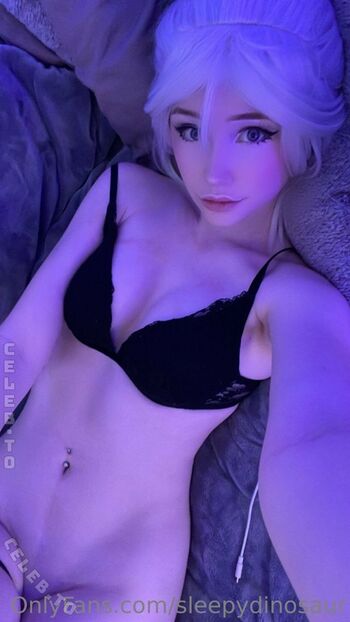 Full leaked Sleepydinosaur  page private onlyfans photo