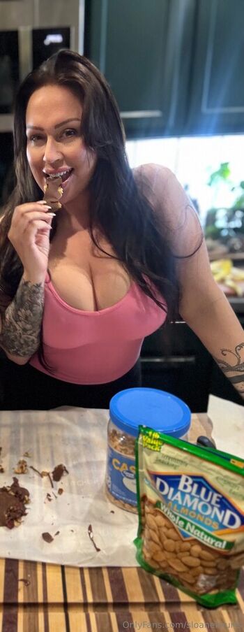 Full leaked Sloanekourts private onlyfans photo
