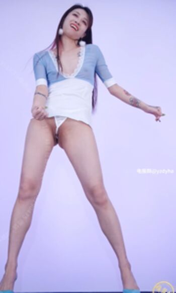 Full leaked Slutty asian dancers private onlyfans photo