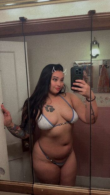 Full leaked Smiley kylie private onlyfans photo