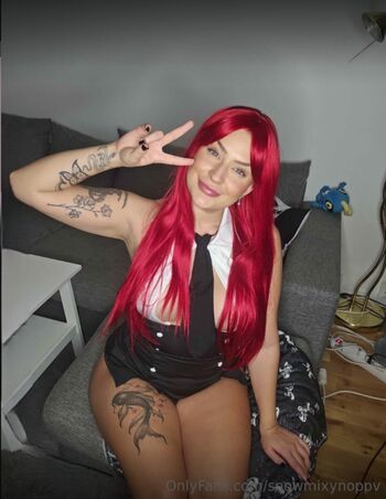 Full leaked Snowmixy private onlyfans photo
