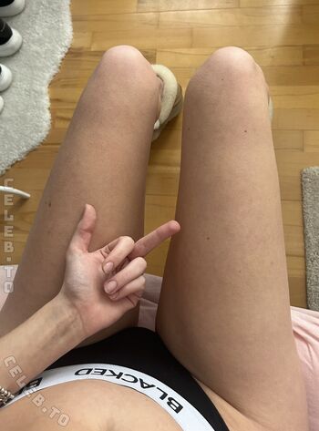 Full leaked Snwbnnyclaire private onlyfans photo