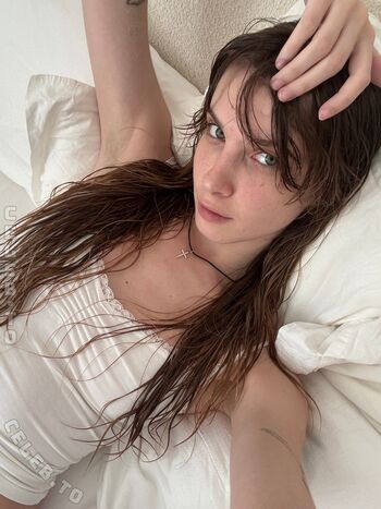 Full leaked Kylie jenner / private onlyfans photo