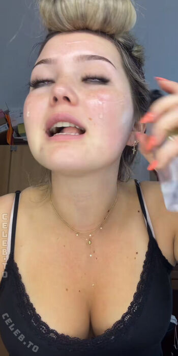 Full leaked Sofia stark private onlyfans photo