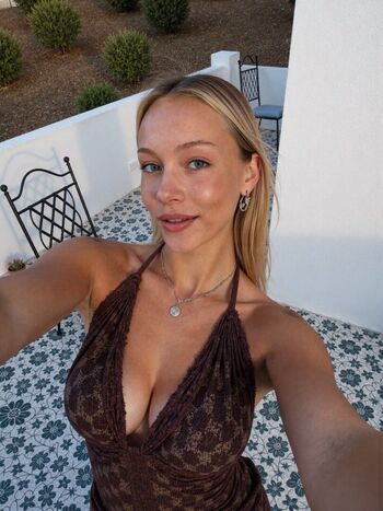Full leaked Sofia zhara private onlyfans photo