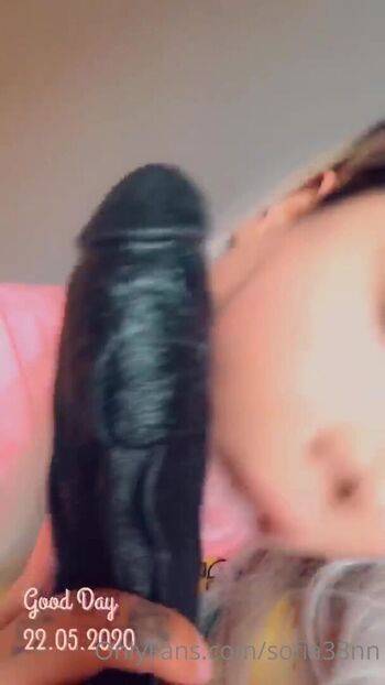 Full leaked Sofiann private onlyfans photo