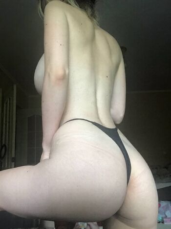 Full leaked Soficat private onlyfans photo