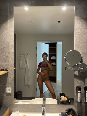 Full leaked Sofie mai private onlyfans photo