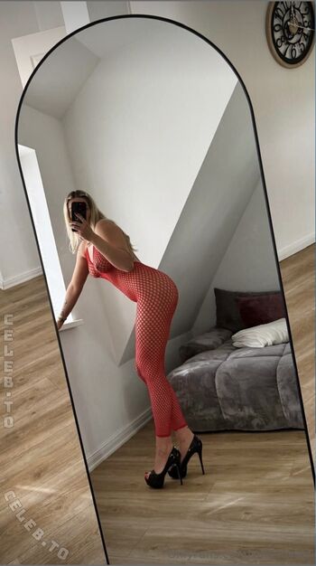 Full leaked Sofielovely private onlyfans photo