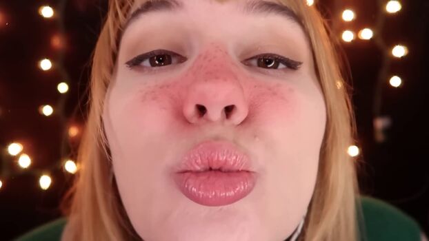 Full leaked Softlygaloshes private onlyfans photo