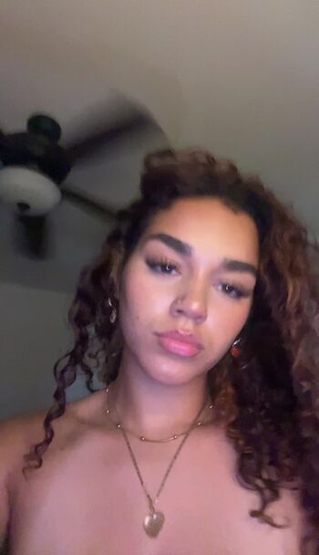 Full leaked Sofussy private onlyfans photo