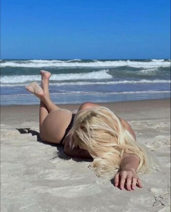 Full leaked Sollhanny private onlyfans photo