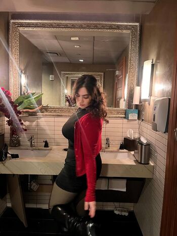 Full leaked Somenes daughter private onlyfans photo