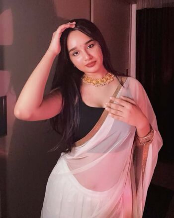 Full leaked Somya kodan page private onlyfans photo
