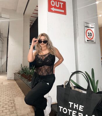Full leaked Sonali malhotraa private onlyfans photo