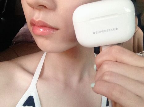 Full leaked Song yuqi private onlyfans photo