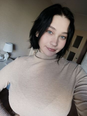 Full leaked Sonyaployka private onlyfans photo