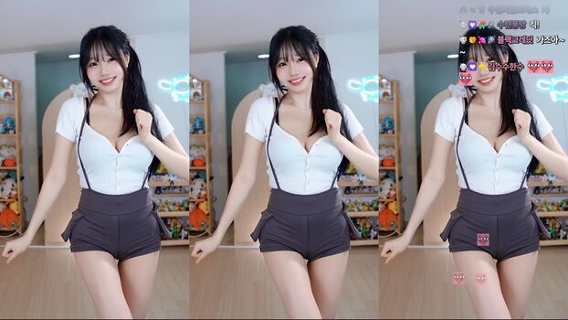 Full leaked Sooflower private onlyfans photo