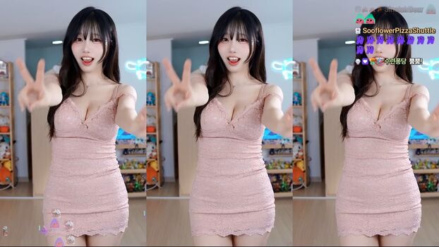 Full leaked Sooflower private onlyfans photo